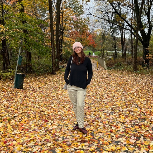 Meet your Posher, Madalyn - Picture 3 of 3